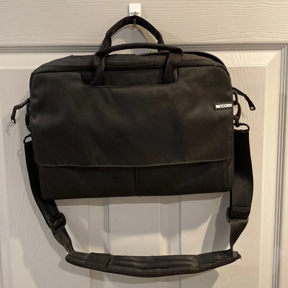 Incase Laptop Shoulder/Travel Bag - Up to 13” Laptop